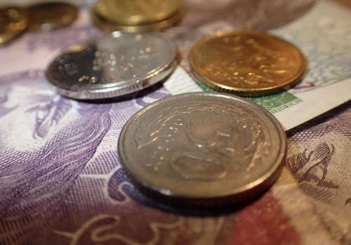 Mandaty „za szynkę”? Urzędniczy bunt w Krajowej Administracji Skarbowej