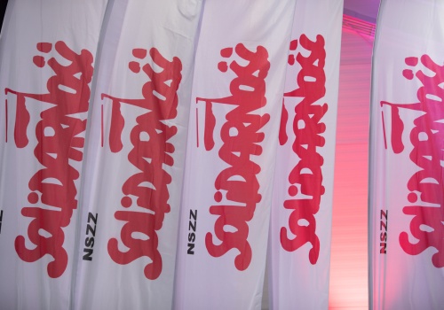 Podwyżki w gliwickiej walcowni. Pracownicy dostaną 300 zł więcej