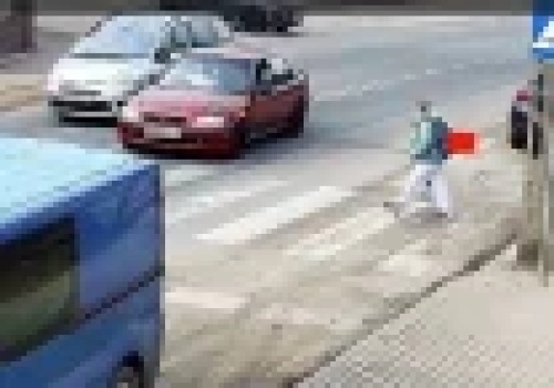 Z impetem wjechał na pasy, po których przechodziła 10latka. Usłyszał 6 zarzutów