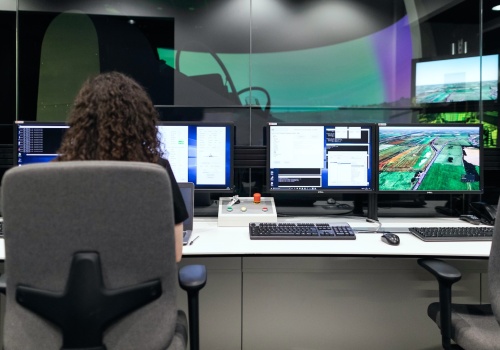 Jak z cząstek elementarnych składników powstaje stabilna materia?