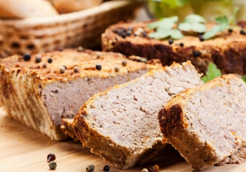 Jak zamrozić pasztet, by nie stracił smaku? Ten prosty trik wydłuża jego świeżość