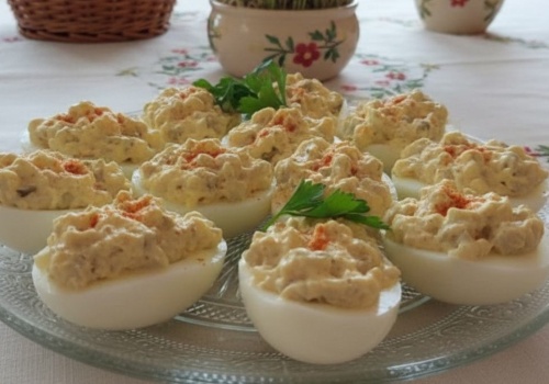 Ten farsz do jajek zrobi furorę na Wielkanoc. To połączenie jest genialne. Każdy chce dokładkę