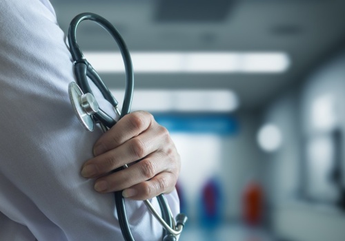 Gdzie szukać pomocy medycznej podczas świąt? Ważne informacje