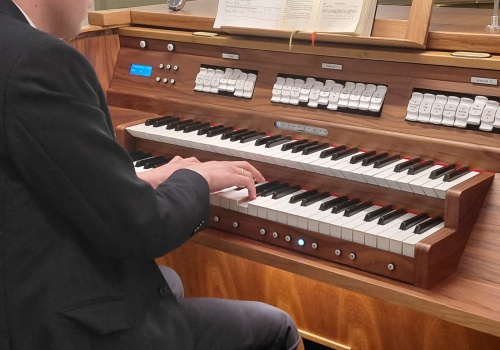 Muzyka, która prowadzi do światła. Wyjątkowe nabożeństwo w Nowym Sączu