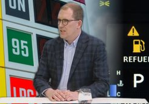 W regulacji cen paliw więcej jest polityki niż ekonomii