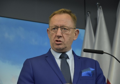 TYLKO U NAS. Telus: Nie wierzę, że krzyż zapalił się sam