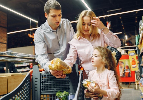 To już tradycja. Polacy znowu zrobią świąteczne zakupy prawie na ostatnią chwilę