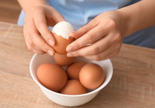 Jajka na parze z sosem chrzanowym, które rozpływają się w ustach