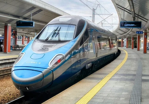 Warszawa – Kraków w 1 godz. 55 min. Szybkie pociągi 250 km/h od 2027 roku