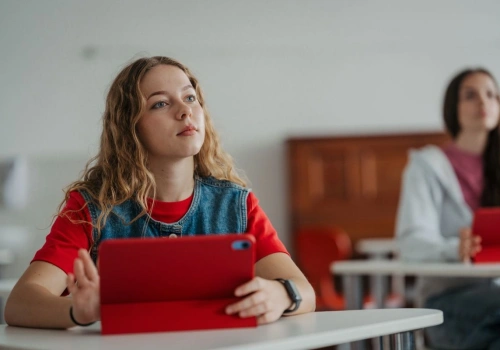 Polacy zmienią amerykańską edukację? Smartschool pozyskuje 3 mln dol. finansowania, by stworzyć AI-korepetytora