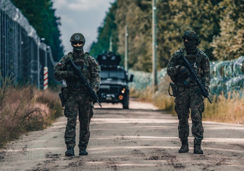 Żołnierze na granicy. Przedłużono misję