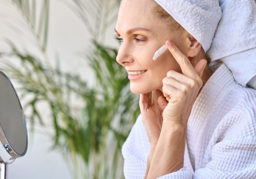 Smaruj tym twarz wieczorem. Rano będzie gładka i wypoczęta