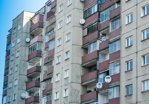 Odziedziczył mieszkanie po spadku. Fiskus mówi, co z podatkiem