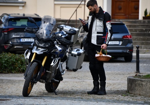 Poznaniacy ruszyli ze święconką