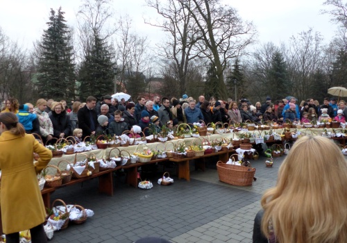 Bronowice Małe znów wybierają najpiękniejszą pisankę. „Można zauważyć, że angażują się całe pokolenia”