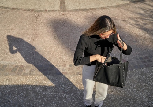 Masz ostatnio słabszą pamięć? Naukowcy znają przyczynę – kryje się w twoim telefonie