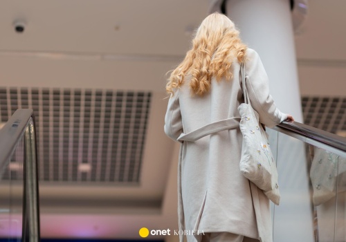 Stylistka bogatych ujawnia. Sześć niedrogich ubrań, które odmienią 40-latkę