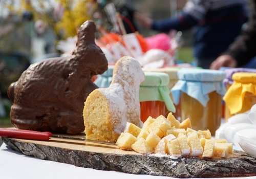 Podkarpackie gospodynie stawiają na umiar. Wielkanocny żurek i sałatka rzadziej trafią do kosza