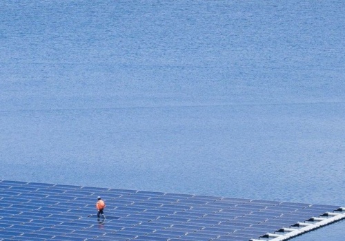 Słonce na wodzie, czyli jak Azja inwestuje w pływającą fotowoltaikę