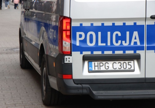 Wypadek przy Cmentarzu Rakowickim. Kierowca wjechał w stragan