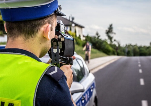 Patrole na każdej drodze w regionie. Policja apeluje o bezpieczną jazdę