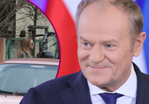 Wnuczki Tuska w drodze do dziadka z koszyczkami. Obie wystrojone i śliczne jak laleczki