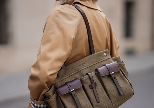 Płaszcz jest już wiosennym hitem. Wysmukla sylwetkę i podkreśla talię