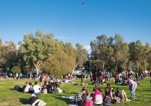 Kapryśna pogoda w Lany Poniedziałek. Meteorolodzy ostrzegają