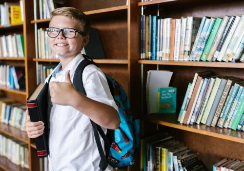 Gorączka szkolnych zakupów – jak kupić podręczniki i nie stracić czasu ani nerwów