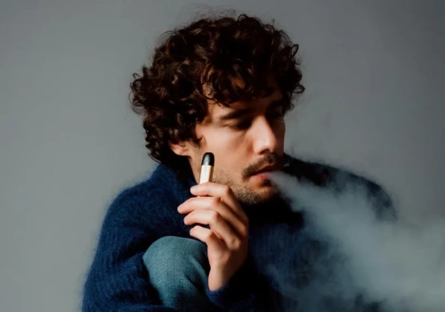 Wapowanie zwiększa ryzyko raka. Badania kończą mit o bezpiecznej alternatywie