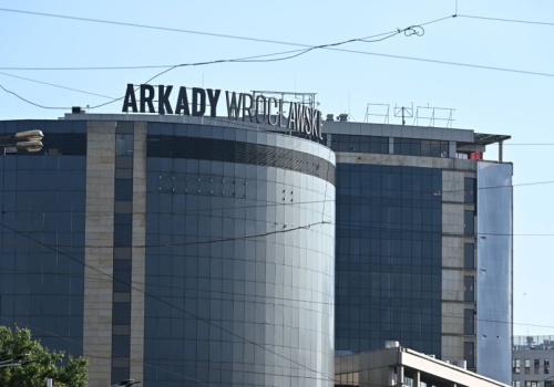 Arkady Wrocławskie znikną do 2027 roku. Moloch idzie pod kilof, by ustąpić miejsca nowej erze