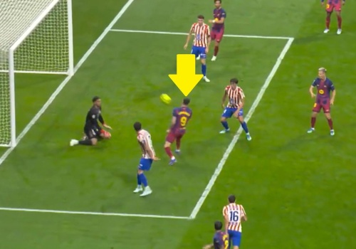 Lewandowski bohaterem z przypadku! Kuriozalny gol na wagę wygranej