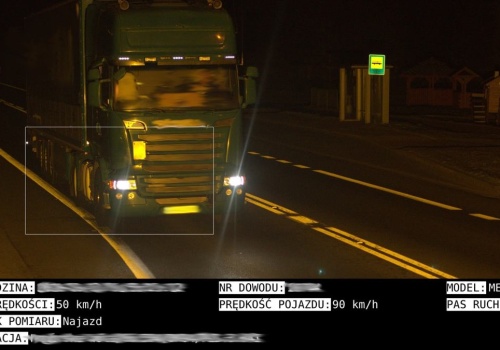 Ten rumuński kierowca doigrał się w Polsce. 26 mandatów musiał opłacić na miejscu