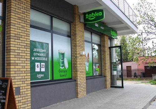 Jak są czynne sklepy w Wielkanoc?