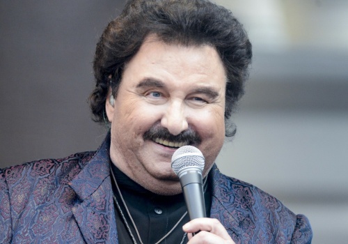 Quiz z piosenkami Krzysztofa Krawczyka. Na czwartym pytaniu zaczynają się schody