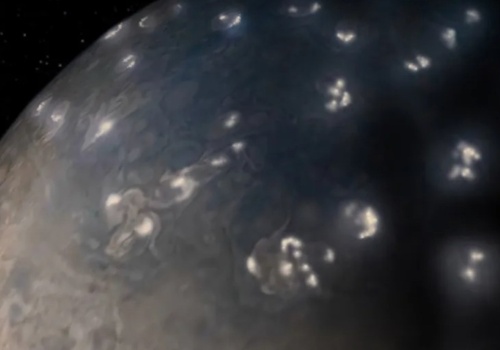 Błyskawice na Jowiszu mogą być nawet milion razy silniejsze niż na Ziemi