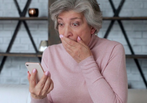 Rośnie liczba oszukanych tą metodą. Zwykle ofiarami padają seniorzy