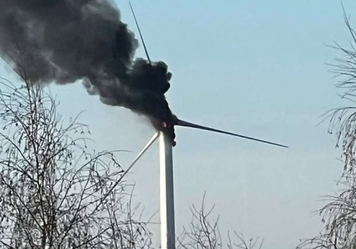 Pożar gondoli turbiny wiatrowej w Kalskiej Woli