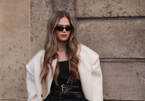 Hanna Schönberg inspiruje modą w Paryżu. Koronkowe spodnie hitem sezonu