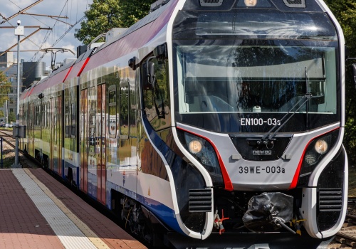 Utrudnienia na linii WKD. Pociągi będą jeździły po jednym torze