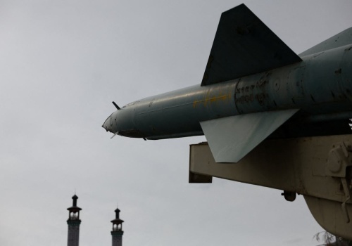 Atak dronów w centrum Kuwejtu. Kompleks spółki naftowej stanął w płomieniach