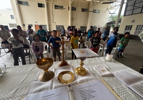 Austin American Statesman: praca jezuitów na granicy amerykańsko-meksykańskiej