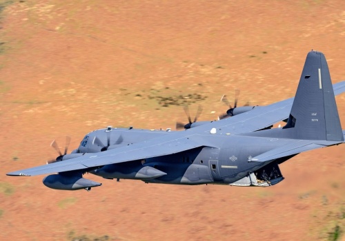 Kulisy misji ratunkowej USA w Iranie. Samoloty zniszczone, żołnierz uratowany