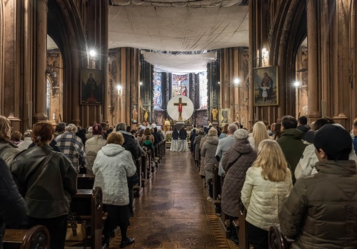 Ukraińscy biskupi: światło Chrystusa niesie nadzieję