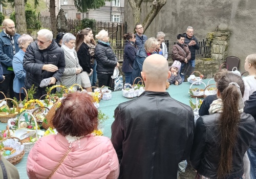 epiotrkow.pl pyta Grzegorza Gintera SJ o symbolikę i znaczenie święcenia pokarmów