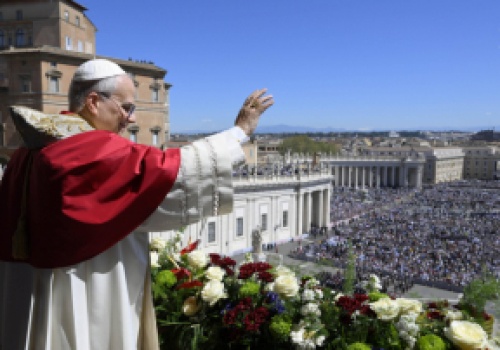 Papież: nieśmy radość zmartwychwstania tam, gdzie unosi się widmo śmierci
