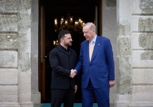 Stambuł. Zełenski spotkał się z Erdoğanem. Ukraina jest gotowa podzielić się swoją wiedzą