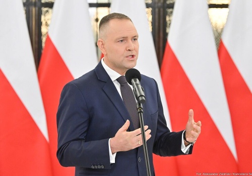 Sondaż. Polacy surowo o incydencie z udziałem Nawrockiego i reportera TVN