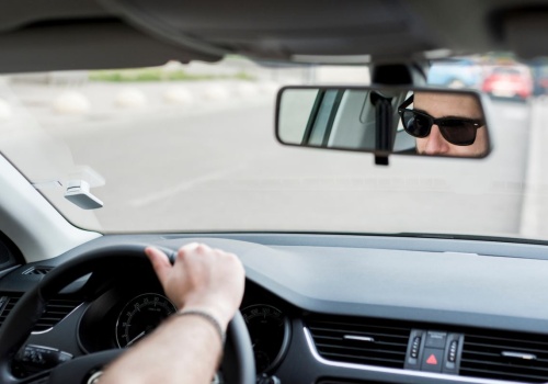 Jedna rzecz na szybie i 300 zł kary. Kierowcy nagminnie to ignorują