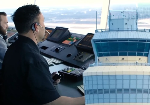 Jedna decyzja i setki istnień. Tak wygląda praca kontrolera ruchu lotniczego